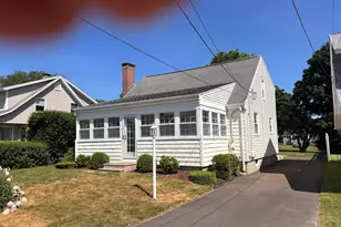 7 Nehantic Dr, East Lyme, CT 06357 - Photo 1