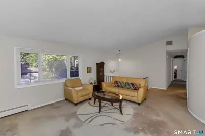 288 Carriage Way, Windsor, CT 06095 - Photo 5