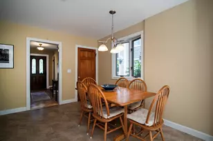 23 Thompson St, Hamden, CT 06518 - Photo 11