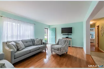 4 Sunrise Avenue, East Lyme, CT 06357 - Photo 3