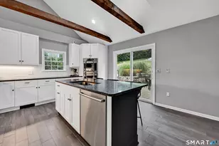 13 Hickory Dr, Greenwich, CT 06831 - Photo 7