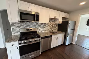 660 Queen St, Bridgeport, CT 06606 - Photo 3