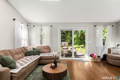 19 Westwood Drive, Simsbury, CT 06070 - Photo 5