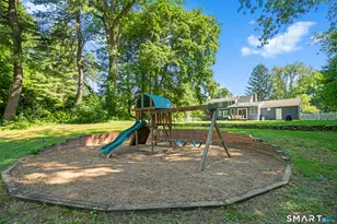 19 Westwood Dr, Simsbury, CT 06070 - Photo 37
