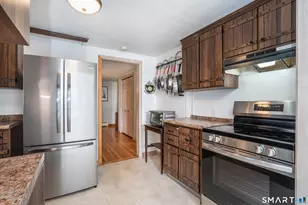 1924 Main St, East Hartford, CT 06108 - Photo 15