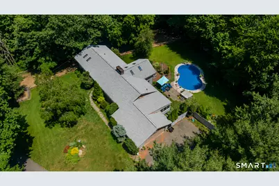 19 Hi Barlow Road, Newtown, CT 06470 - Photo 3