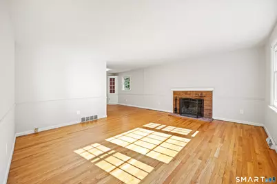 38 Joy Road, Waterbury, CT 06708 - Photo 7