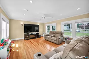 32 Franklin Rd, Cromwell, CT 06416 - Photo 3
