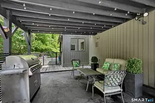 196 Echo Hill Dr, Stamford, CT 06903 - Photo 37