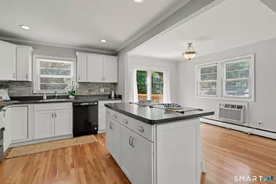 143 Ranch Drive, Bridgeport, CT 06606 - Photo 11