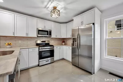 39 Robbins Avenue, Newington, CT 06111 - Photo 7