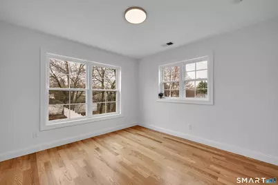 39 Robbins Avenue, Newington, CT 06111 - Photo 15