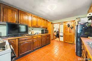 87 Woodruff Ave, Watertown, CT 06795 - Photo 3
