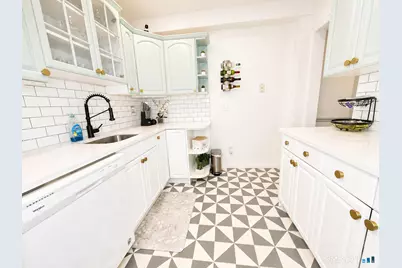 70 Strawberry Hill Avenue #2-1D, Stamford, CT 06902 - Photo 5