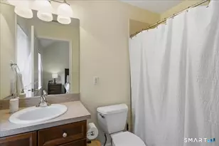 26 Maura Ln, Danbury, CT 06810 - Photo 11
