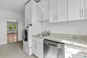 6 Highland St, West Hartford, CT 06119 - Photo 15