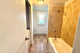 3 Bayview Pl, West Haven, CT 06516 - Photo 11