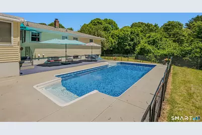 25 Sandy Hollow Drive, Waterford, CT 06385 - Photo 5