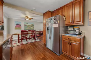 25 Sandy Hollow Dr, Waterford, CT 06385 - Photo 17