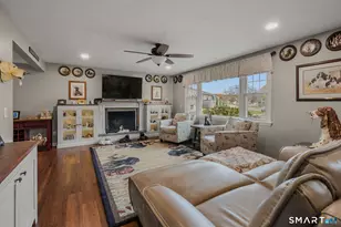 25 Sandy Hollow Dr, Waterford, CT 06385 - Photo 11