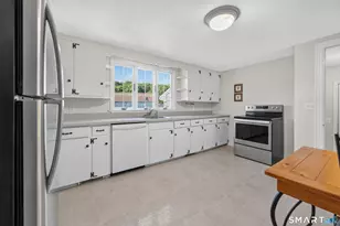 9 Farview Ave, Old Saybrook, CT 06475 - Photo 7