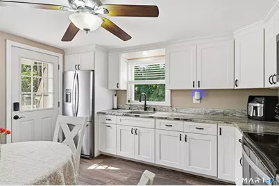 18 Freemont Road, Enfield, CT 06082 - Photo 7