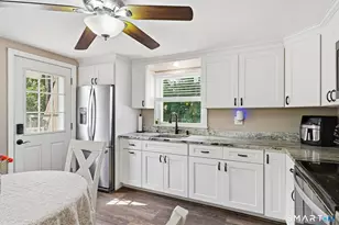 18 Freemont Rd, Enfield, CT 06082 - Photo 7