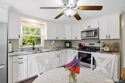 18 Freemont Road, Enfield, CT 06082 - Photo 11