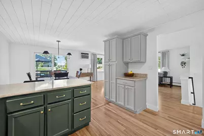 20 North Road, East Granby, CT 06026 - Photo 7