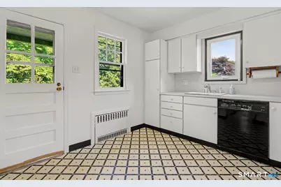 312 Bennett Street, Fairfield, CT 06825 - Photo 15