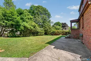 312 Bennett St, Fairfield, CT 06825 - Photo 37