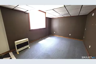 482 Main Street, Torrington, CT 06790 - Photo 23