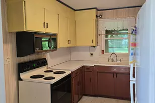 62 Douglas Dr, Meriden, CT 06451 - Photo 7