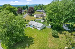 47 Hayes Rd, Simsbury, CT 06081 - Photo 3