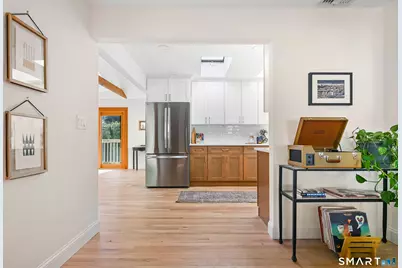 8 Millard Street, Fairfield, CT 06824 - Photo 7
