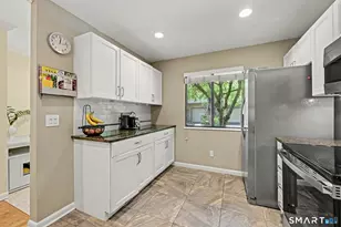 2435 Bedford St, Stamford, CT 06905 - Photo 17