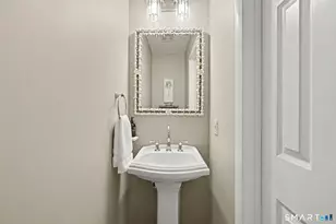 2435 Bedford St, Stamford, CT 06905 - Photo 19