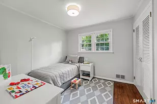 122 Berrian Rd, Stamford, CT 06905 - Photo 17