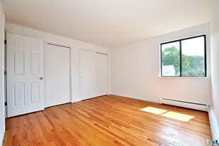 1 Meadow Ct, Simsbury, CT 06070 - Photo 21