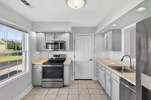 15 Silverbrook Ln, Clinton, CT 06413 - Photo 5