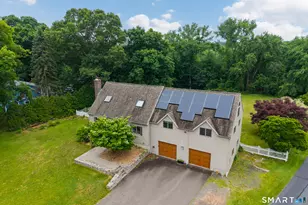 425 Schoolside Ln, Guilford, CT 06437 - Photo 3