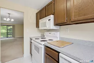 505 Cedar Hollow Dr, Rocky Hill, CT 06067 - Photo 7