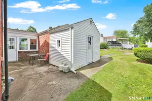 104 Exeter St, Hartford, CT 06106 - Photo 9