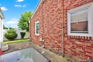 104 Exeter St, Hartford, CT 06106 - Photo 11