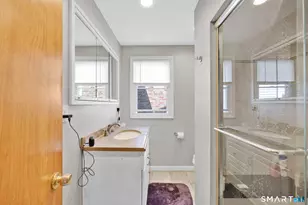104 Exeter St, Hartford, CT 06106 - Photo 23