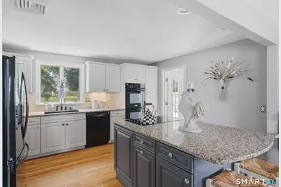 4 Ireland Road, Wethersfield, CT 06109 - Photo 15