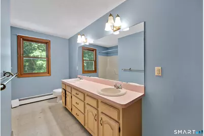 33 Woodmar Circle, South Windsor, CT 06074 - Photo 31