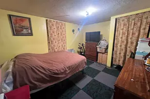 24 Lasalle Ct, New Britain, CT 06051 - Photo 9