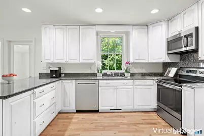 29 Coachlamp Lane, Darien, CT 06820 - Photo 13
