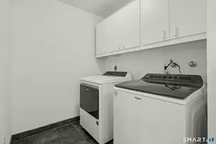 29 Coachlamp Ln, Darien, CT 06820 - Photo 31